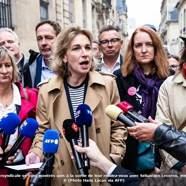 Les représentants de l’intersyndicale se sont montrés unis à la sortie de leur rendez-vous avec Sébastien Lecornu, mercredi 24 septembre 2025.